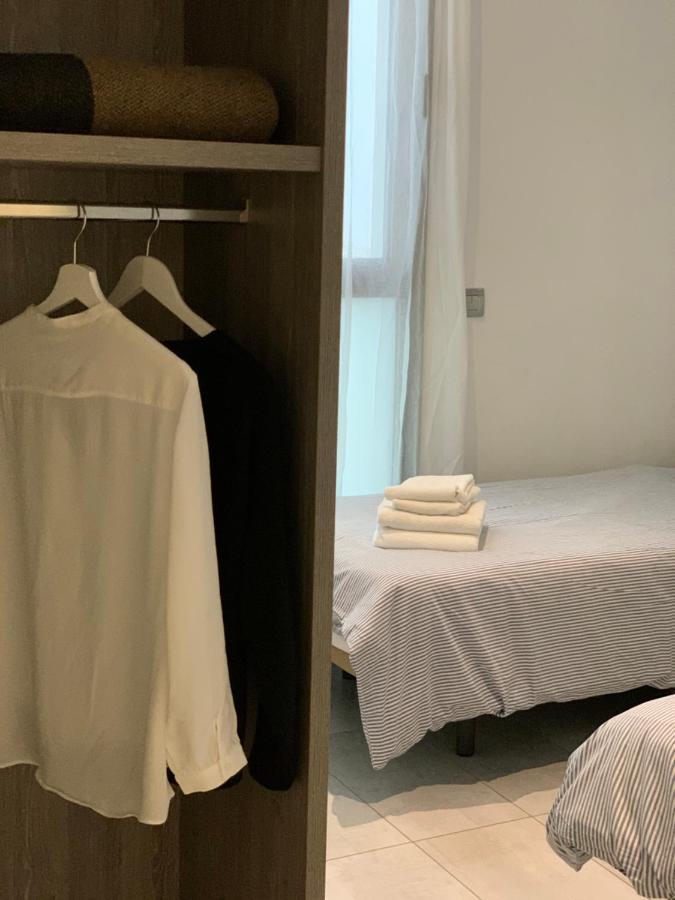 Apartaments El Cine Roses Dış mekan fotoğraf