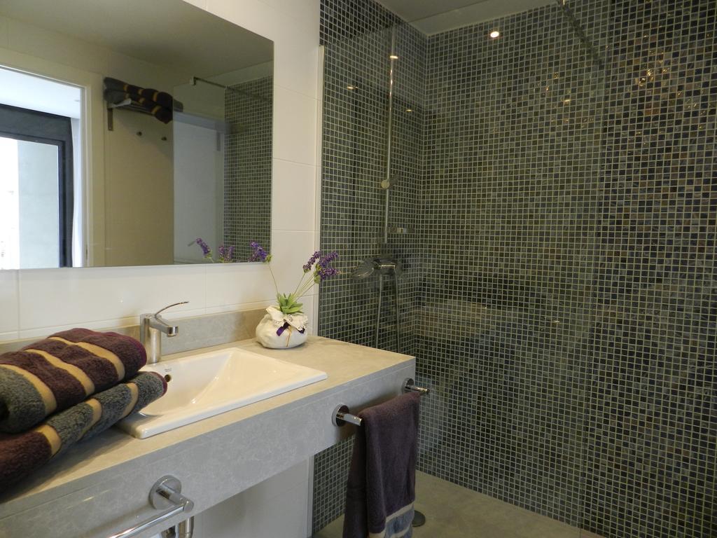 Apartaments El Cine Roses Dış mekan fotoğraf